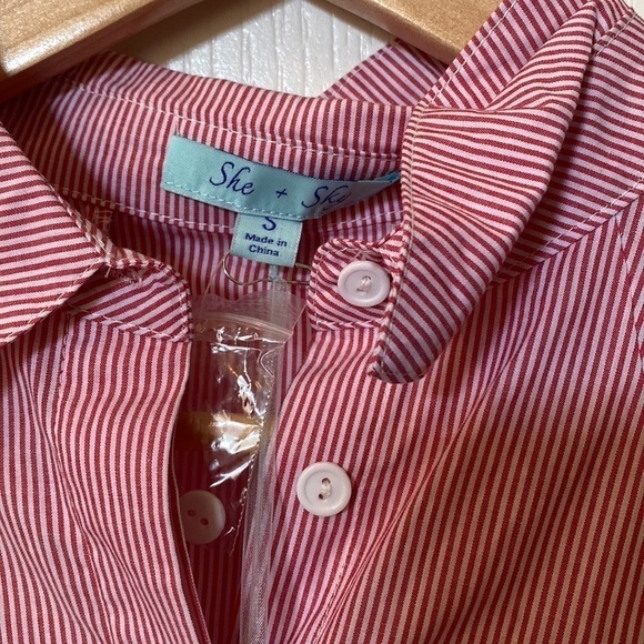 She + sky Button down  tie cold shoulder sleeve high low hem SZ S to larger top - Picture 5 of 6